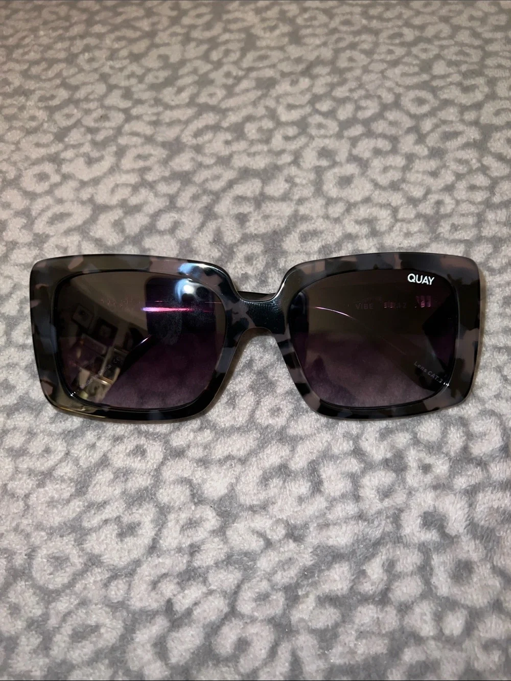 Quay Australia Women’s Milky Tortoise Smoke Total Vibe Sunglasses